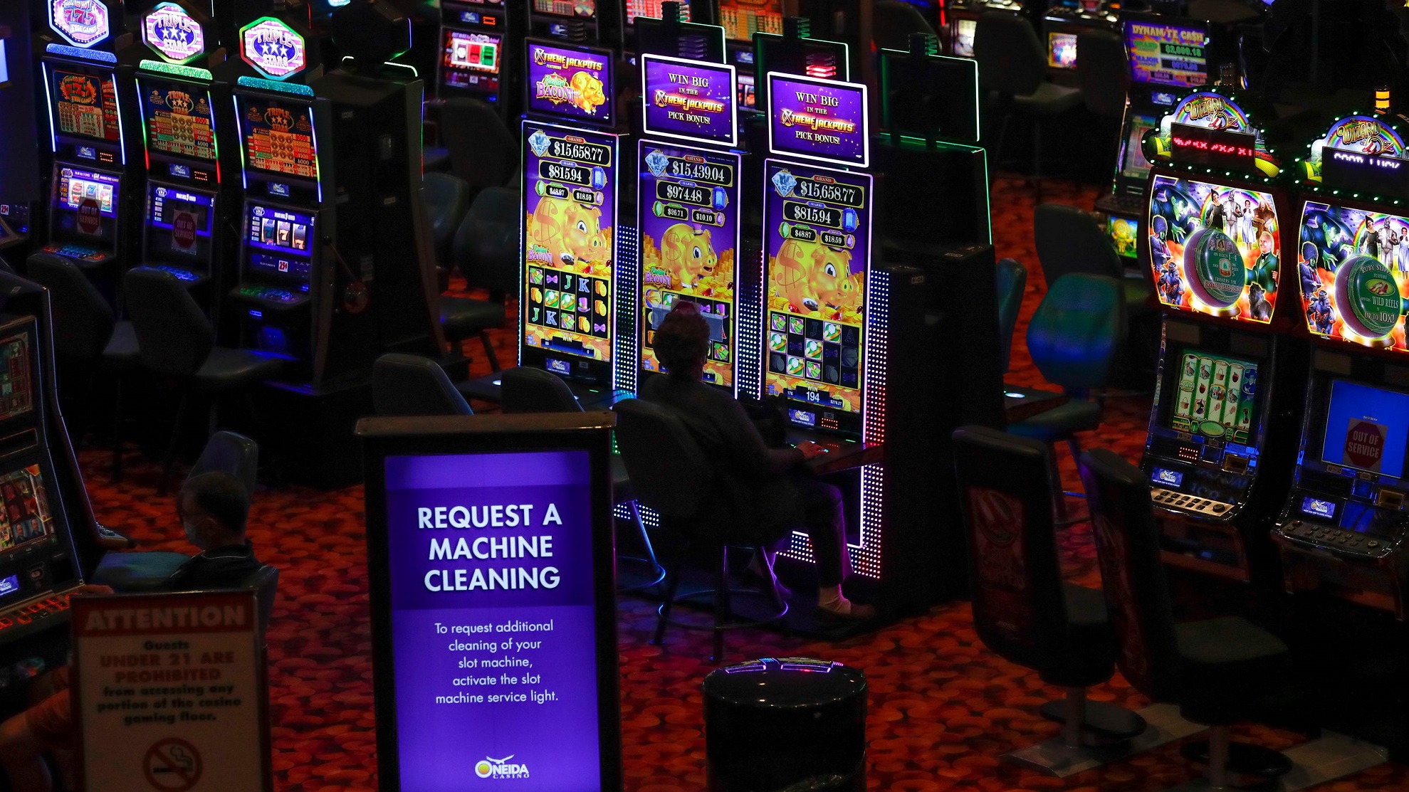 What are the Benefits of Playing the Roma Slot ?
